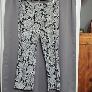 Jones New York Country Womens Pants Black/White Paisley size 8P EUC